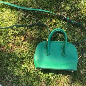 Crown & Ivy Green Crossbody